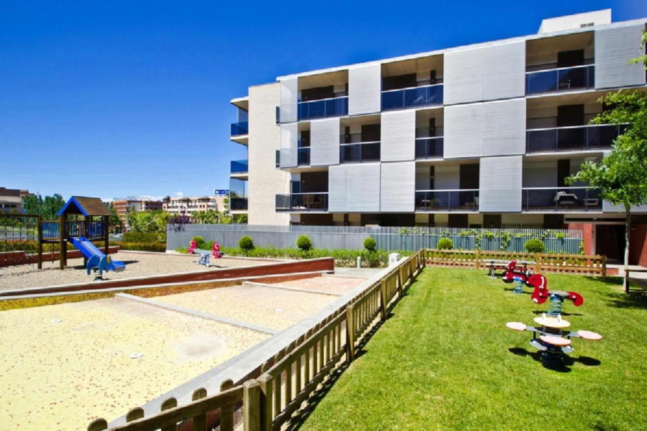 Paradise Village Hogaristic Σαλού Εξωτερικό φωτογραφία